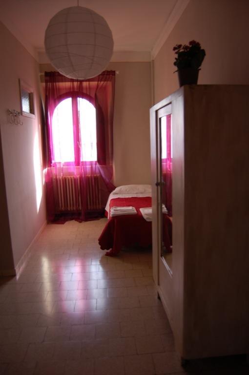 Casa Betania Hotel Кортона Екстериор снимка