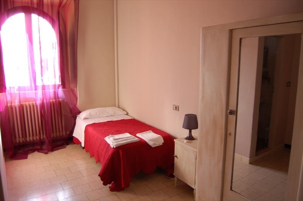 Casa Betania Hotel Кортона Екстериор снимка
